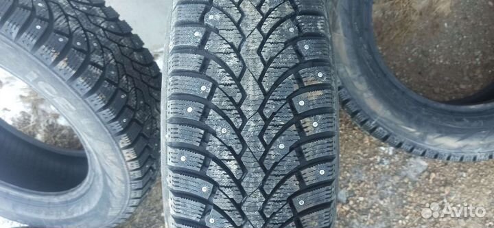 Pirelli Formula Ice 215/60 R16 99T
