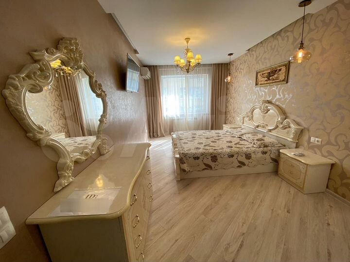 2-к. квартира, 76 м², 8/12 эт.