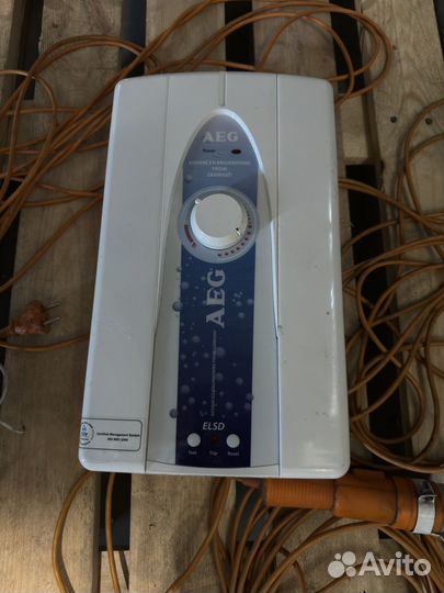 Проточный водонагреватель AEG 5kW