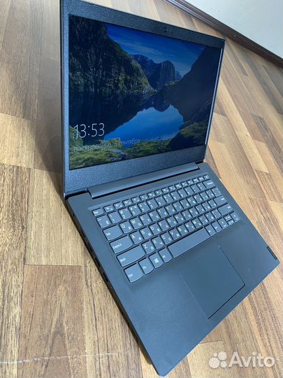 Продаю ноутбук Lenovo 14 ada