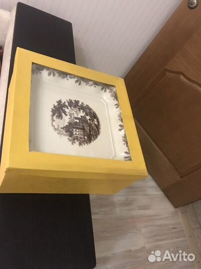 Тортница на ножке