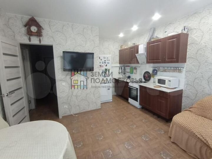 2-к. квартира, 52 м², 8/15 эт.