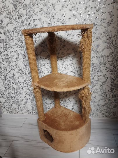 Домик для кошки с когтеточкой бу