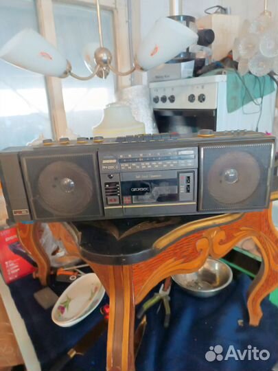 Кассетный магнитофон