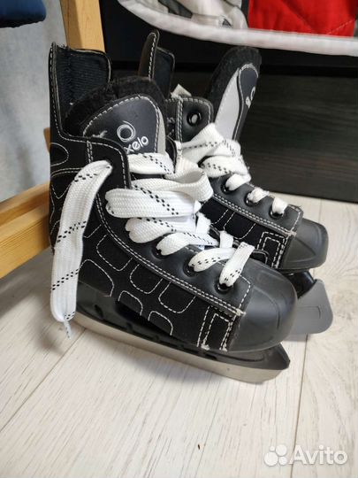 Коньки хоккейные