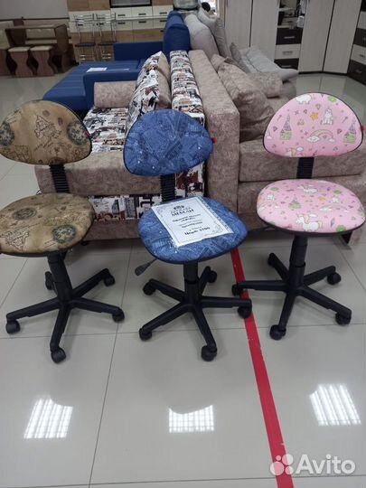 Компьютерный стол