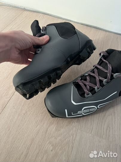 Лыжные ботинки