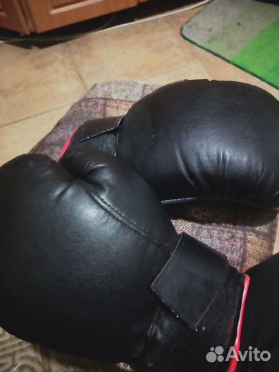 Боксерские перчатки взрослые