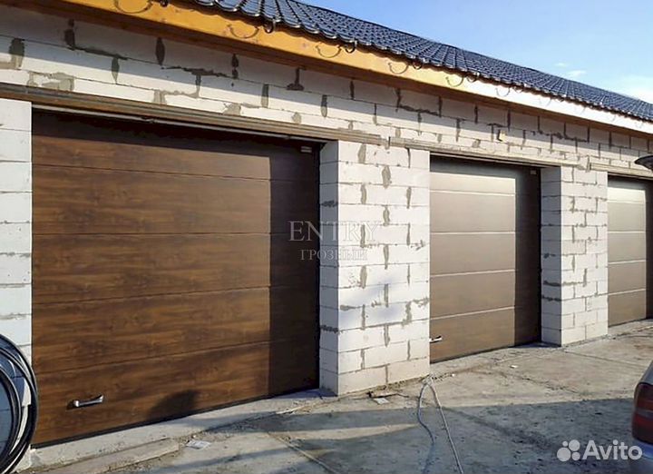 Ворота гаражные секционные