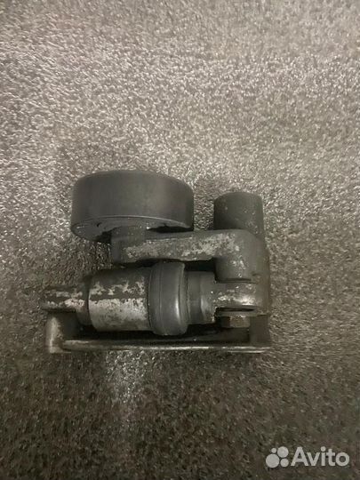 Натяжитель BMW