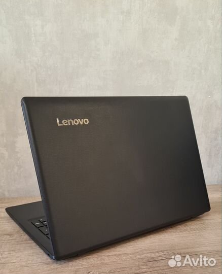 Ноутбук Lenovo, 4х ядерный, 8гб Ram, SSD120+HDD 50