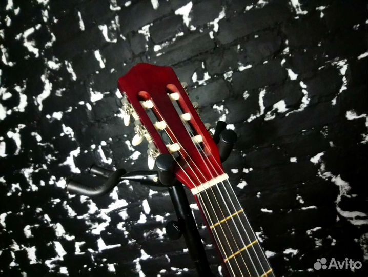 Гитара б/у + чехол