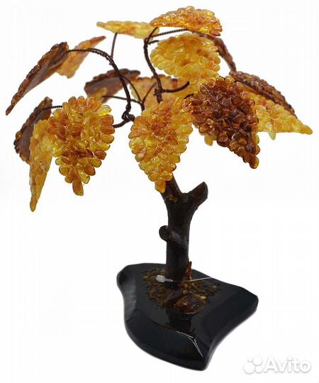 Дерево янтарное