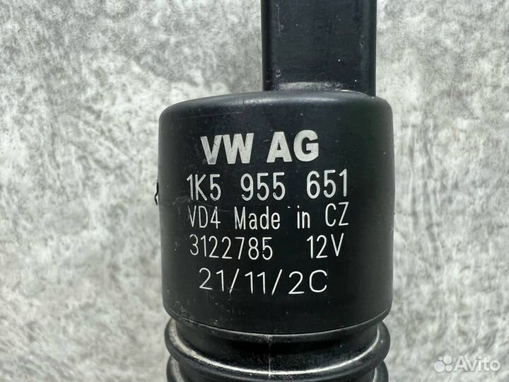 Насос (моторчик) омывателя стекла Volkswagen Polo