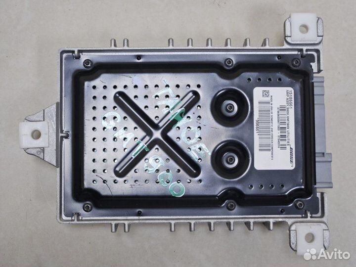 Усилитель звука Chevrolet Tahoe GMT900 LY5 2008