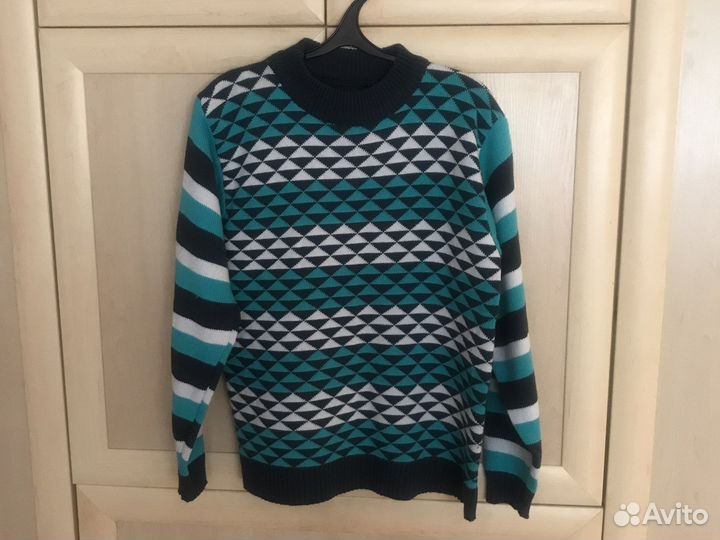 Свитер на подростка