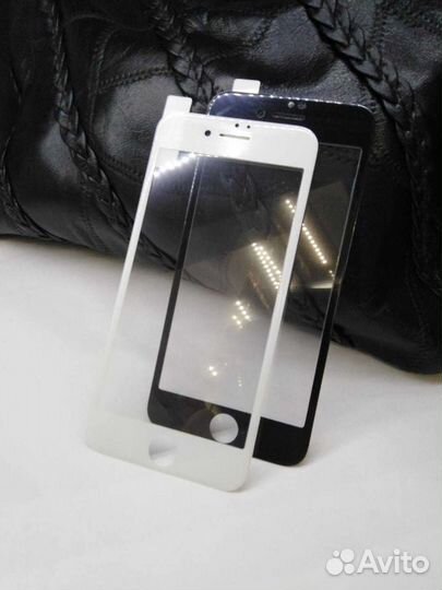 Защитное стекло на iPhone