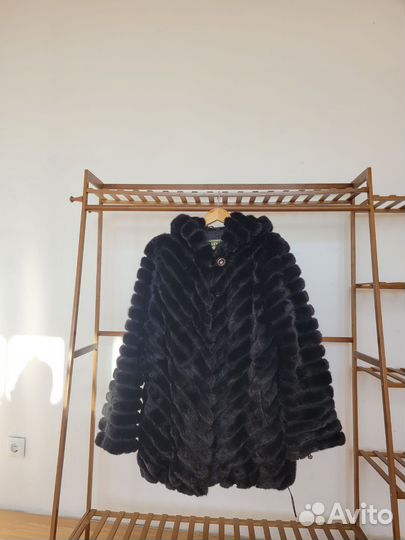 Шуба женская натуральная 48 50