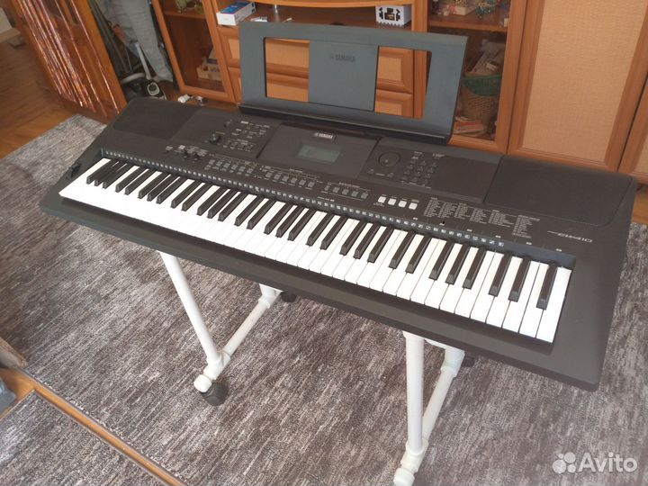 Синтезатор yamaha psr ew 410. Шесть октав, 76 клав