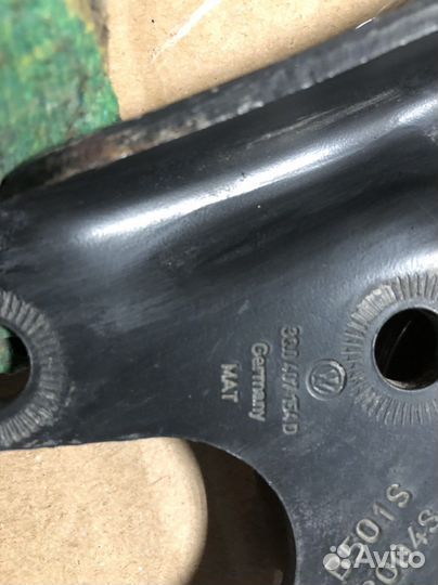 Volkswagen Tiguan 2 рычаг правый передний