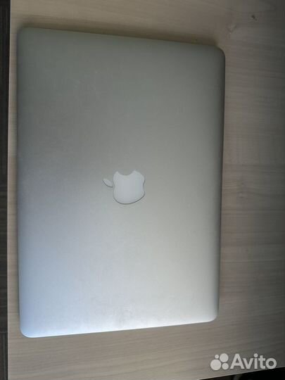 Macbook air 13-inch 2017 i5/8/128