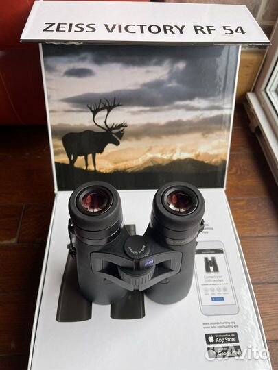 Бинокль с дальномером Carl Zeiss Victory RF54