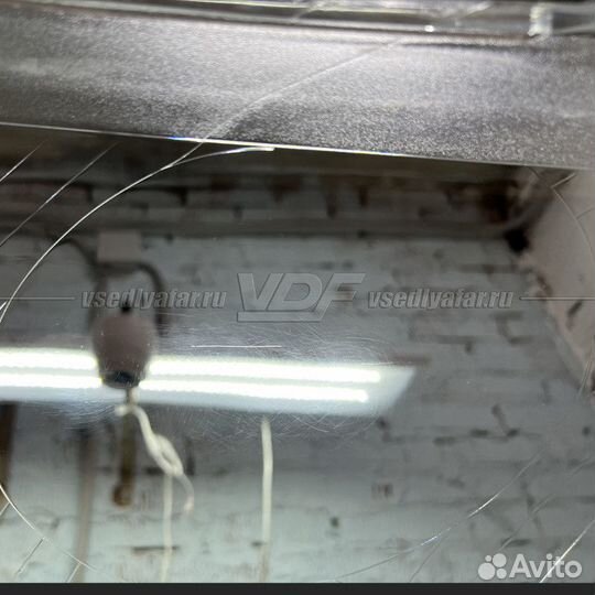 Уцененное стекло для фары Volkswagen Passat B6 (20