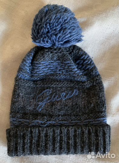 Шапка Guess оригинал