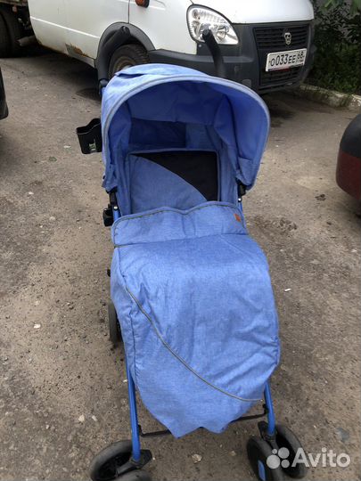 Прогулочная коляска