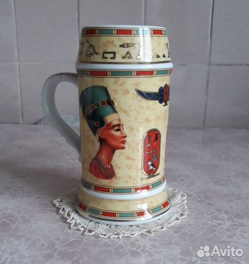 Фарфоровая египетская кружка