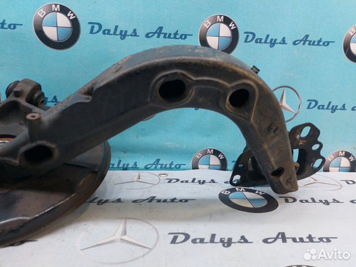 Кулак поворотный задний левый Bmw 325I E46 LCI