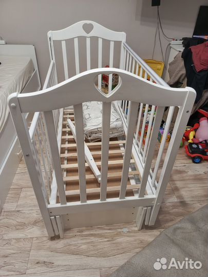 Детская кроватка для новорождённых