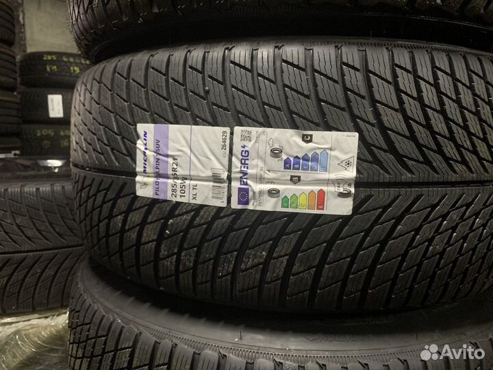 Michelin Pilot Alpin 5 255/40 R21 и 285/35 R21