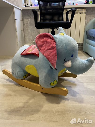 Слон-качалка