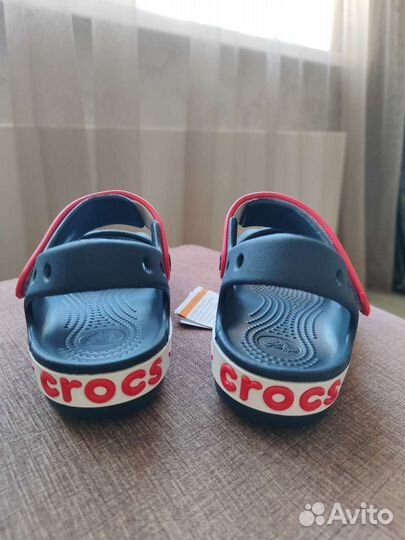 Crocs новые J1, с6