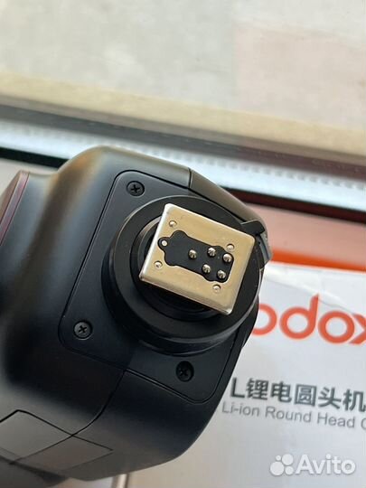 Вспышка godox v1c Canon