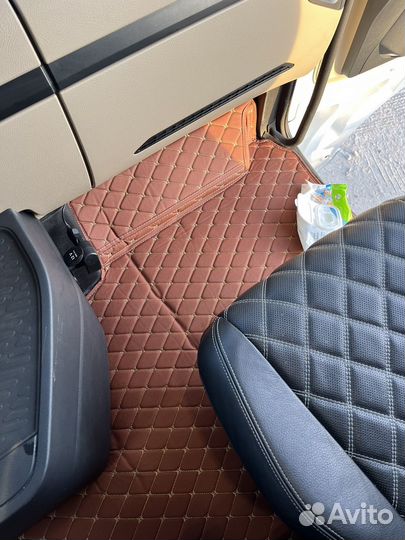 Ковер с эко кожи