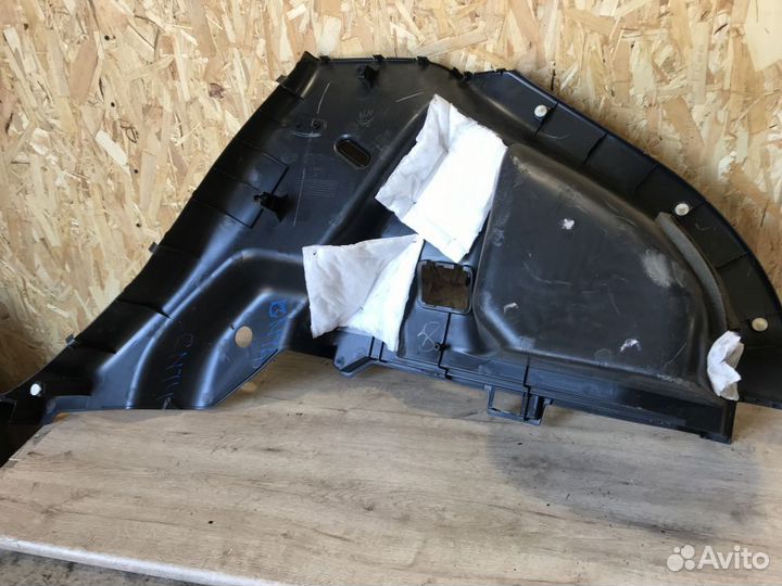 Обшивка багажника левая Nissan Juke F15