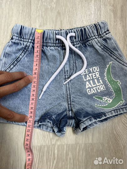 Джинсовые шорты и футболка (костюм детский) 92