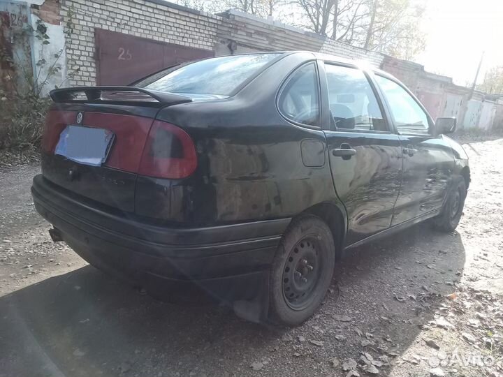 Volkswagen Polo 1.6 МТ, 1995, 122 000 км