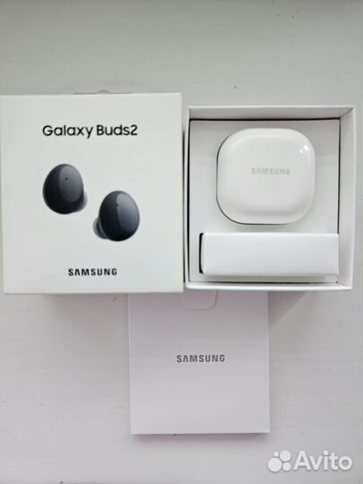 Беспроводные наушники Samsung Galaxy Buds 2