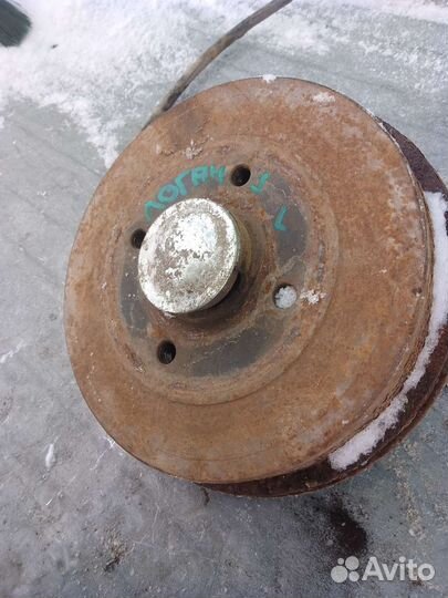 Ступица задняя левая Рено Логан 1