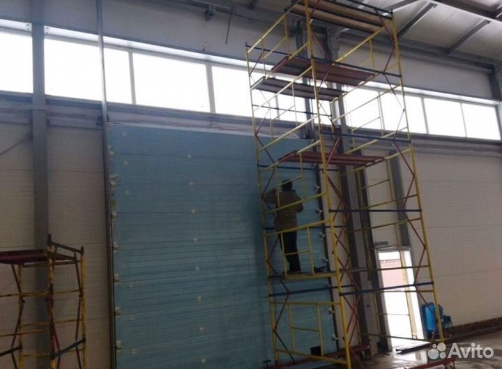 Секционные ворота