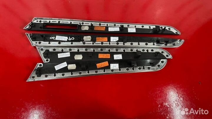 Деревянные накладки в двери Audi A6 C6 BDW 2.4