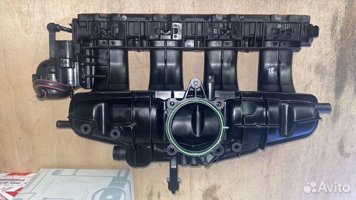 Коллектор впускной VAG Tiguan 06J133201BH оригинал