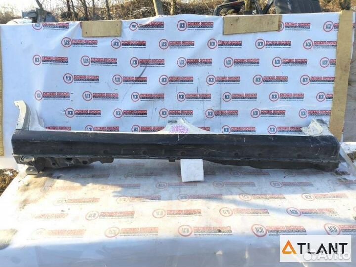 Порог кузова правая toyota ipsum