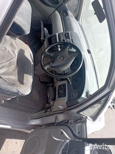 Запчасти на Nissan Bassara 1999г
