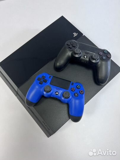 Игровая приставка Sony PlayStation 4