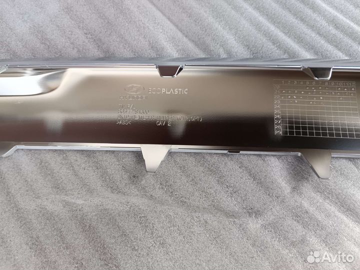 Молдинг бампера перед Hyundai Santa Fe 86577S1600