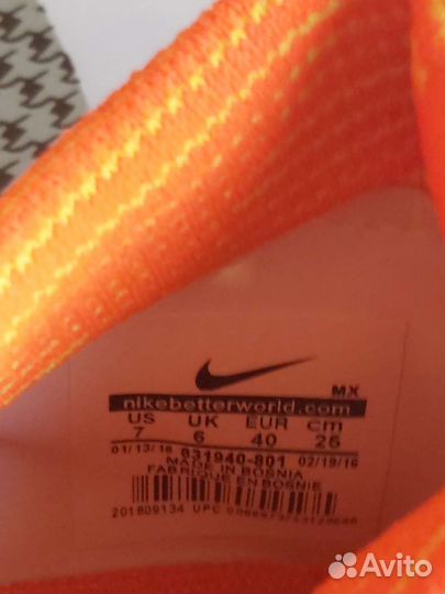 Бутсы Nike футбольные шиповки сороконожки Nike 40